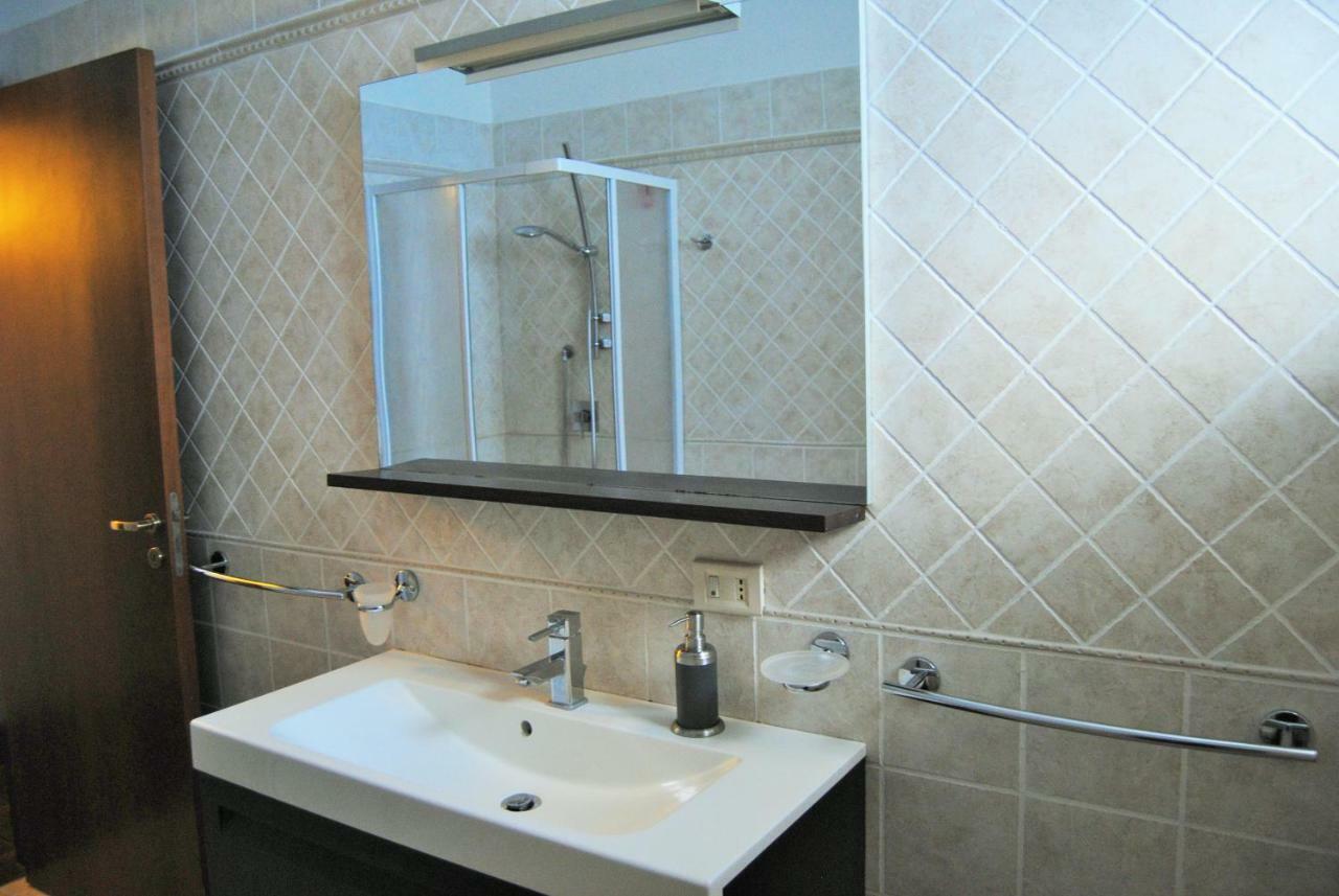 Kamila Bed & Breakfast Bari Bagian luar foto